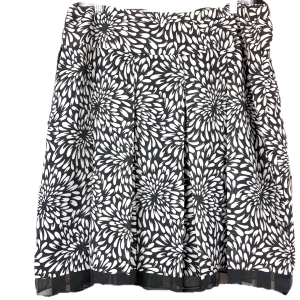 WORTHINGTON Floral Plus Size Skirt Office Work Black White Flowy Sheer Hem 16
